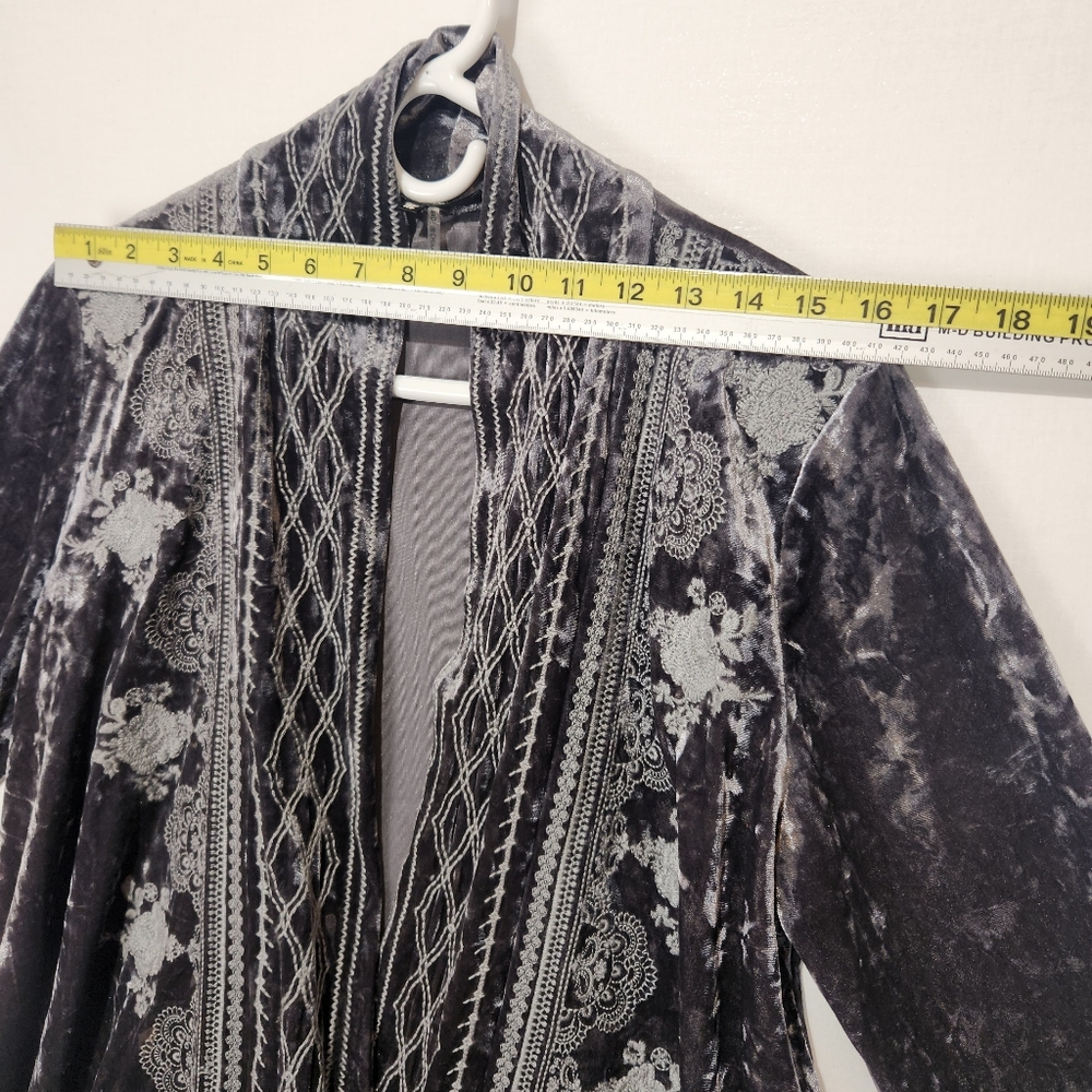 Andree by Unit Elegant Velvet Embroidered Gray Jacket Size M - Picture 7 of 9